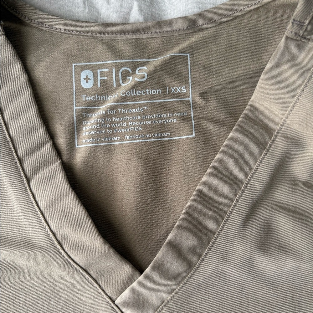 Figs LATTE Scrub Set (top+bottom) - Picture 3 of 9